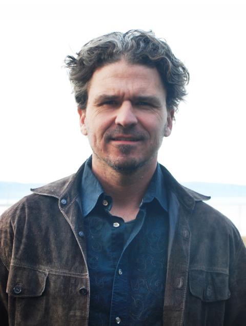 Dave  Eggers